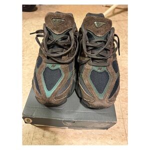 New Balance 9060 Brown/Green